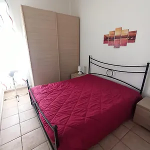 https://casa-del-papavero.it-tuscanyhotel.com
